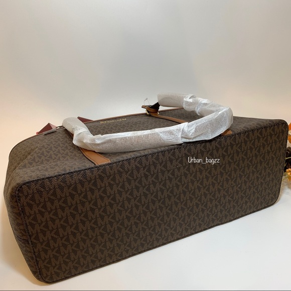 Michael Kors Sady Large Tote - Picture 7 of 8